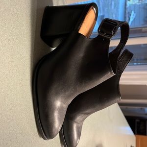 Gee Wawa Black heeled mules size 40